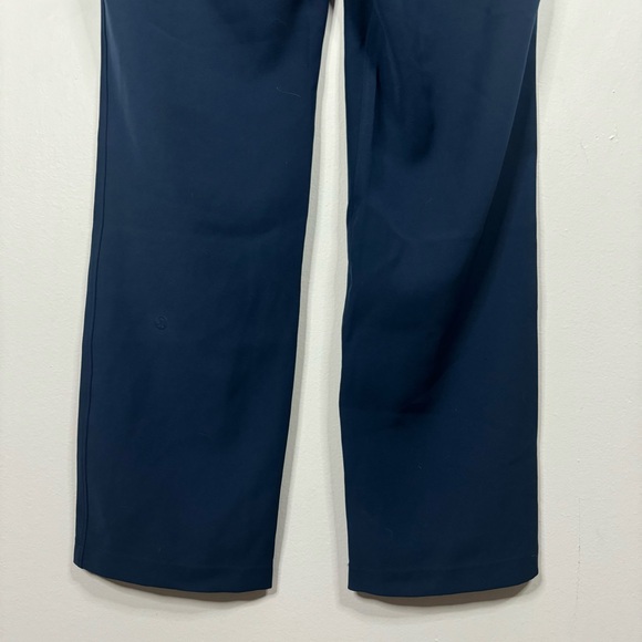 Lululemon On The Fly Pant Woven Tall 33" Inseam True Navy size 14 Tall - Picture 9 of 12
